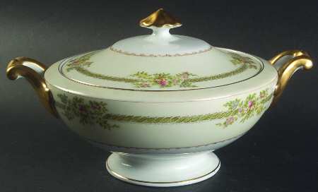 V1750  Round Covered Vegetable