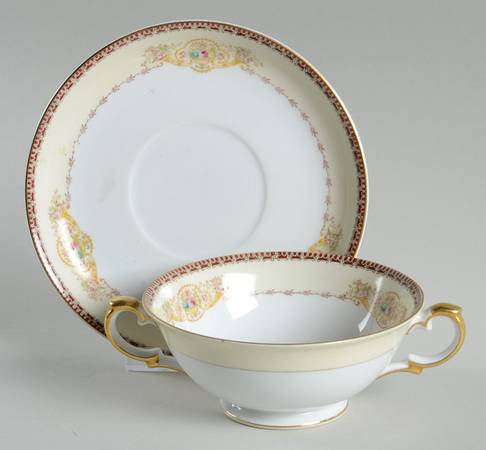 V1981 Footed Cream Soup Bowl & Saucer Set