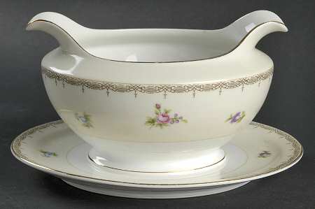 V2070 Gravy Boat with Attached Underplate by Meito