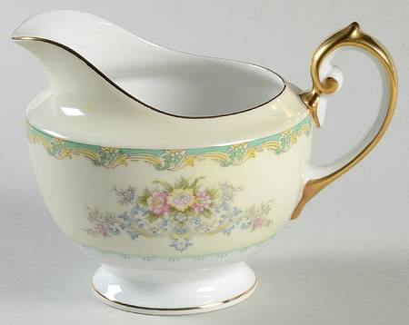 V2115 Creamer