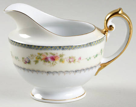 V2144 Creamer