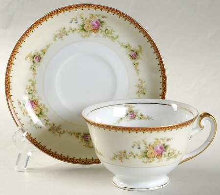 V2159 Footed Cup & Saucer Set