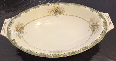 V2160 11" Oval Vegetable Bowl