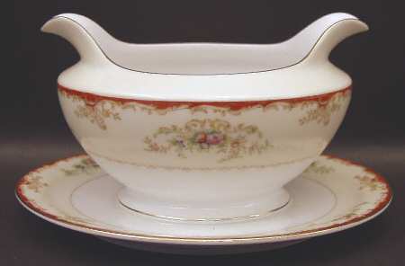 V2161 Round Gravy Boat/Attached Underplate