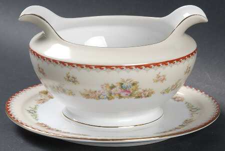 V2389 Gravy Boat with Attached Underplate