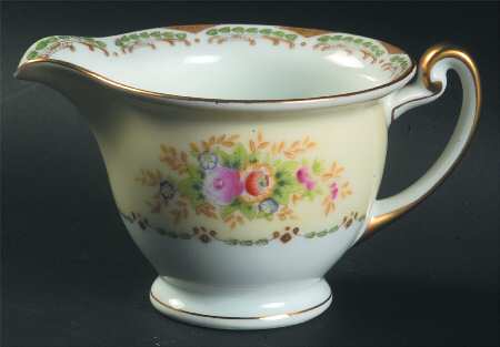 V903 Creamer