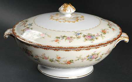 Vera Round Covered Vegetable