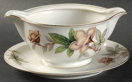 Woodrose Gravy Boat with Attached Underplate