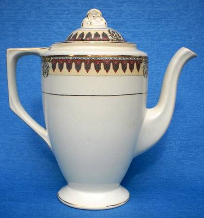 Amiens Coffee Pot & Lid