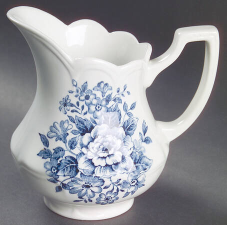 Avondale Blue Creamer