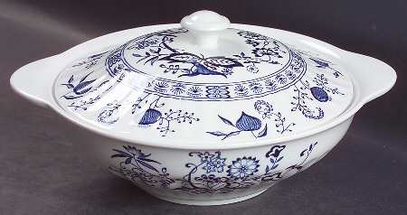 Blue Nordic Round Covered Vegetable