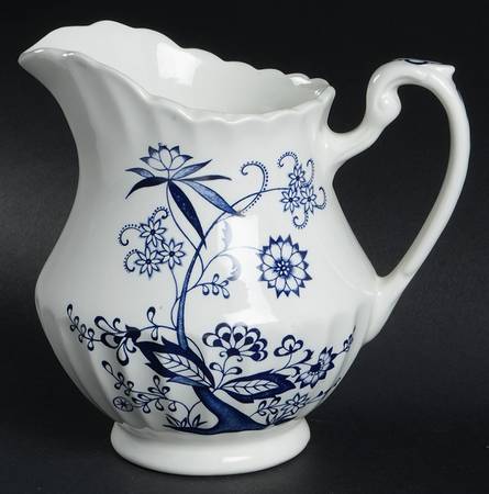 Blue Nordic 28 Oz Pitcher