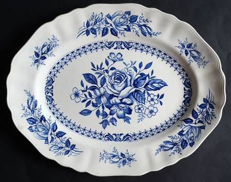 Chelsea Roses (Blue On White) 12" Oval Serving Platter