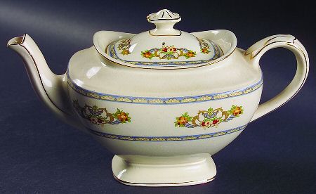 Craddock Teapot & Lid