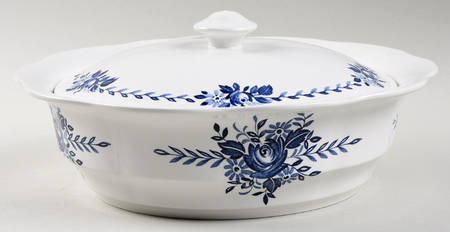 Dresden Blue Round Covered Vegetable