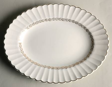 Garland (Gold Laurel) 12" Oval Serving Platter