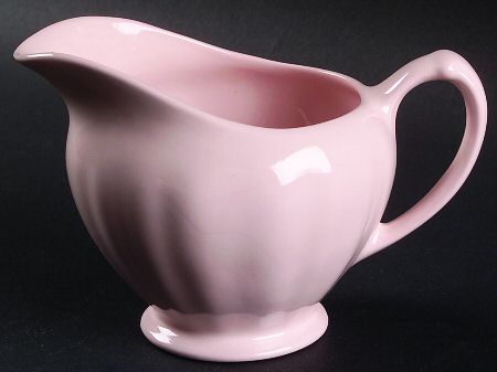 Glamour Rosa Creamer