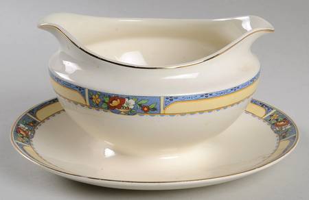 Glendale Gravy Boat with Attached Underplate