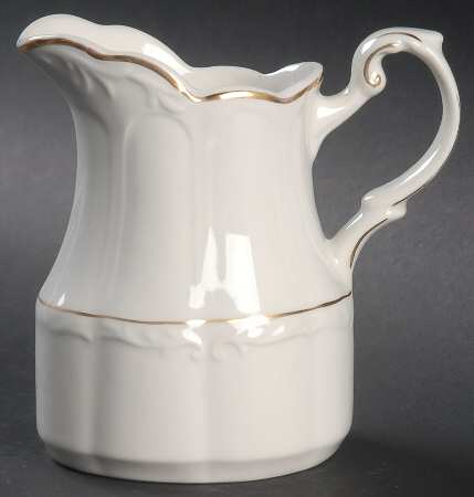 Goldenaire Creamer