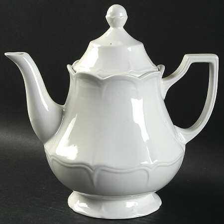 Heirloom White Teapot & Lid