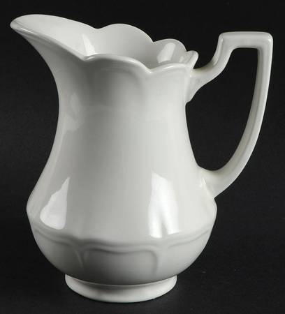 Heirloom White 16 Oz Pitcher