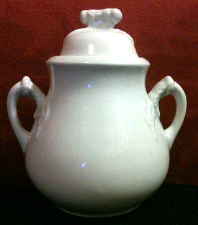 Heritage White Sugar Bowl & Lid