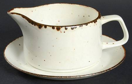 Lifestyle Gravy Boat & Underplate