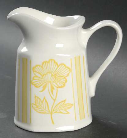 Lotus Yellow Creamer