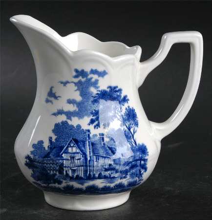 Merrie England Blue Creamer