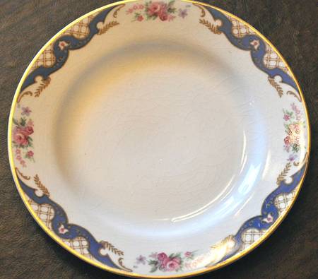 MEK11 Dinner Plate