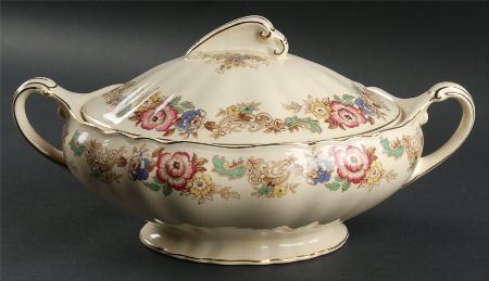 Pilgrim (Sunshine) Oval Covered Vegetable