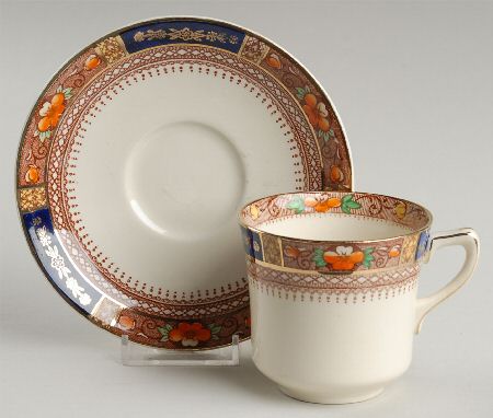 Queen Mary Flat Cup & Saucer Set