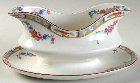 Richmond (White Background) Gravy Boat with Attached Underplate