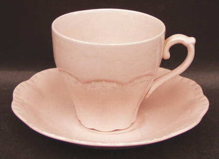 Rosa Flat Cup & Saucer Set