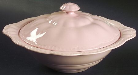 Rosa Round Covered Vegetable