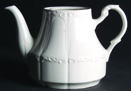 Sterling Colonial Teapot No Lid