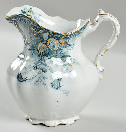 Sweet Pea 16 Oz Pitcher