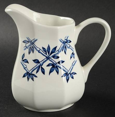 Trellis Blue Creamer