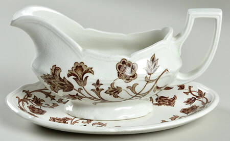 Windsong Dark Brown Gravy Boat & Underplate/Relish