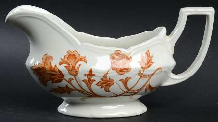 Windsong Rust Gravy Boat with Attached Underplate