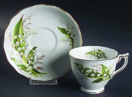 MEL3 Footed Cup & Saucer Set