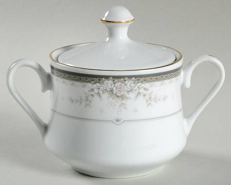 Moment Sugar Bowl & Lid
