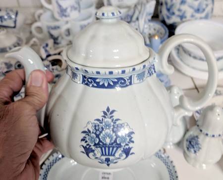 Antique Blue Teapot & Lid