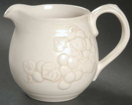 Antique Grape White 24 Oz Pitcher