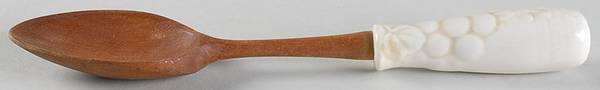 Antique Grape White Salad Serving Spoon with Wood Bowl