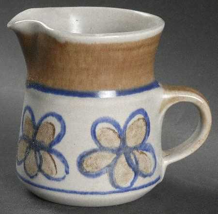 Bandero Creamer
