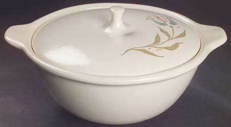 Blueberry Hill 1.5 Qt Round Covered Casserole