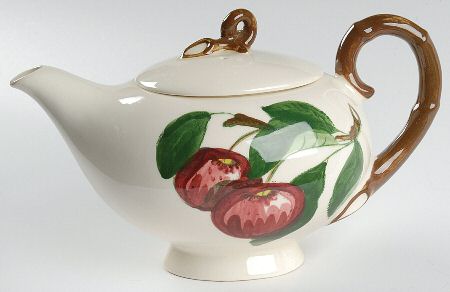 California Apple Teapot & Lid