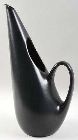 California Contempora 64 Oz Pitcher
