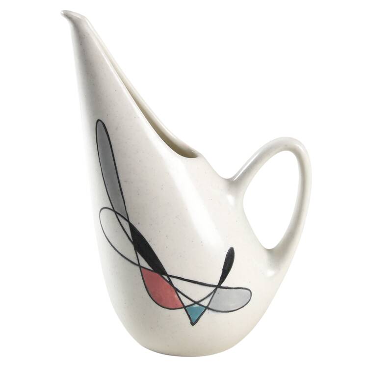 California Contempora 32 Oz Pitcher